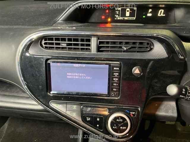 TOYOTA AQUA 2018 Image 6