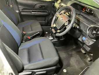 TOYOTA AQUA 2018 Image 7