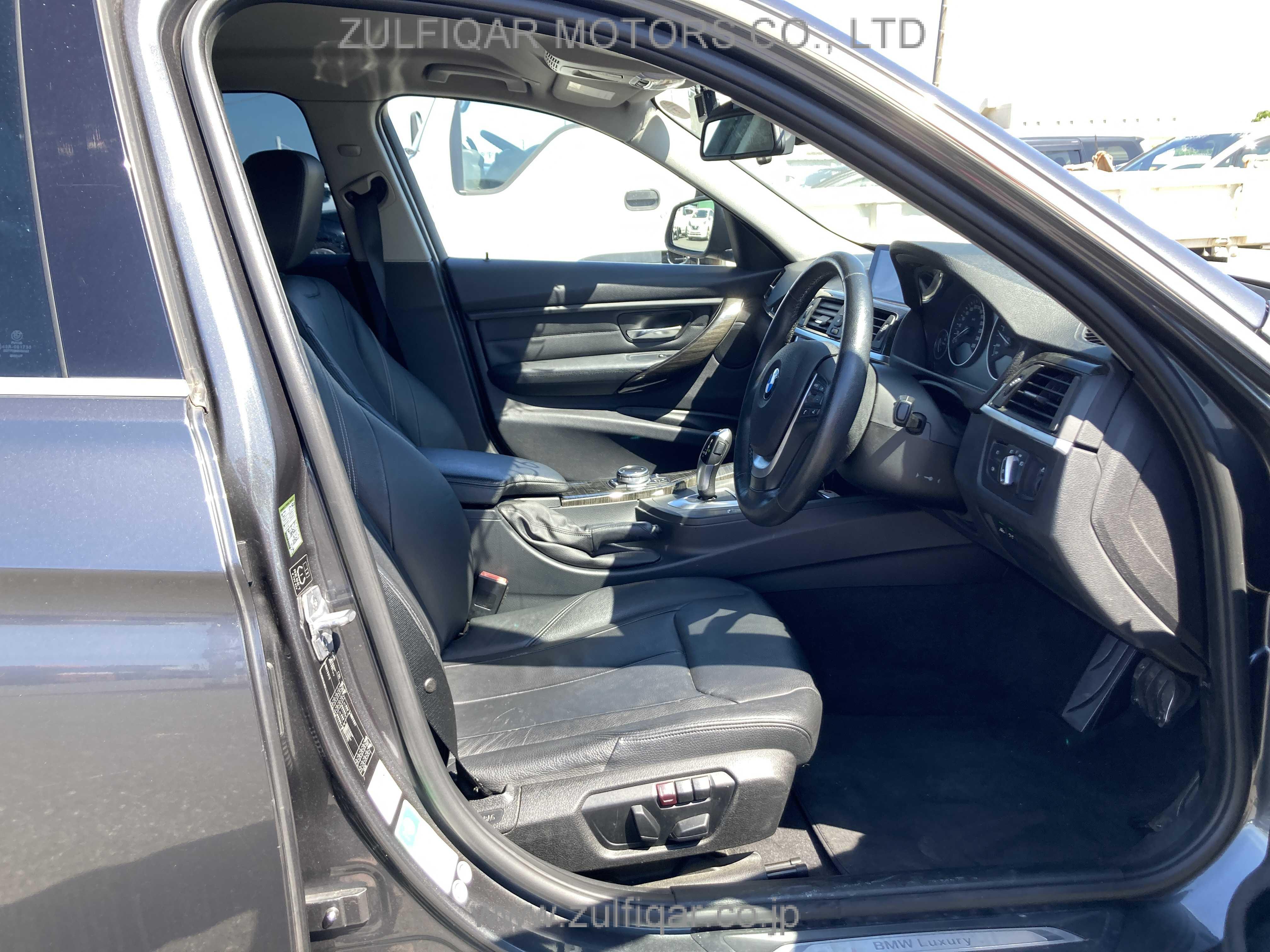 BMW 3 SERIES 2014 Image 6