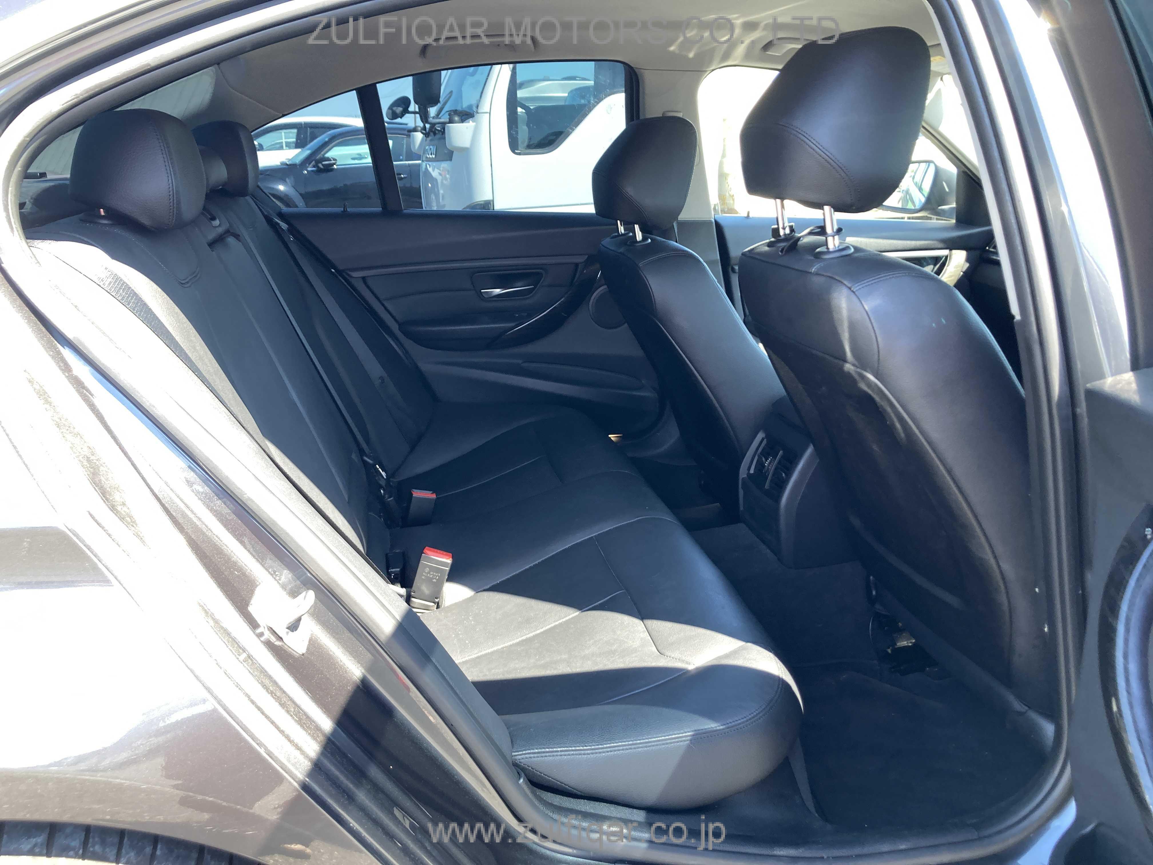 BMW 3 SERIES 2014 Image 7