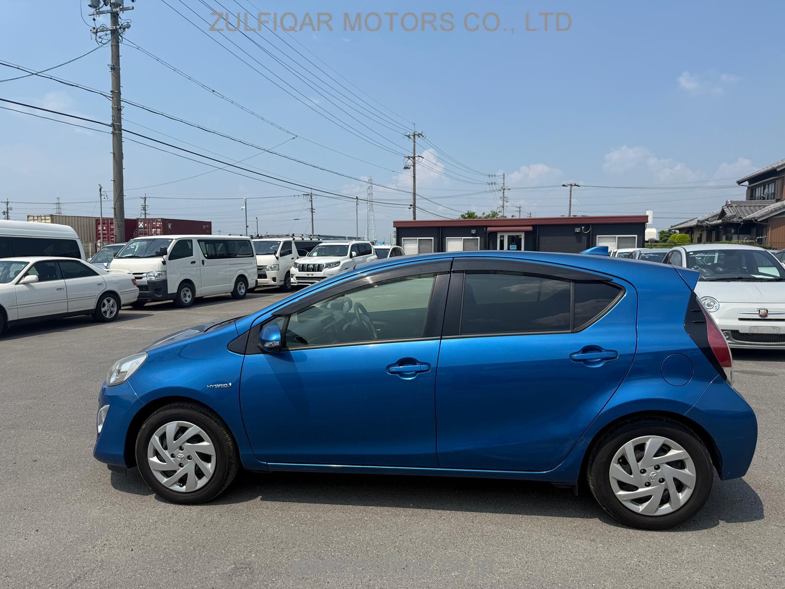 TOYOTA AQUA 2015 Image 1