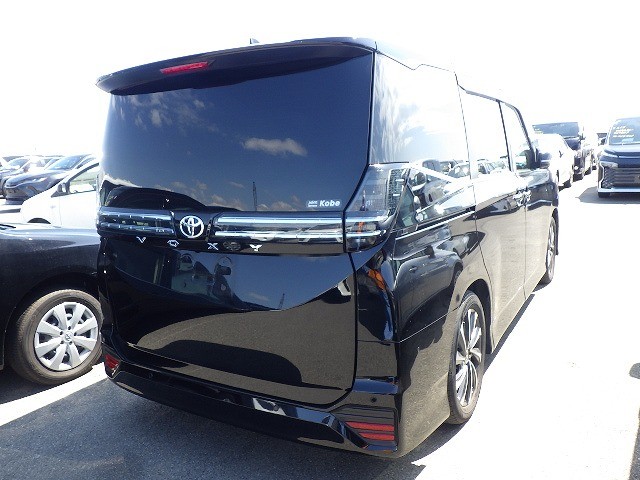 TOYOTA VOXY 2023 Image 23