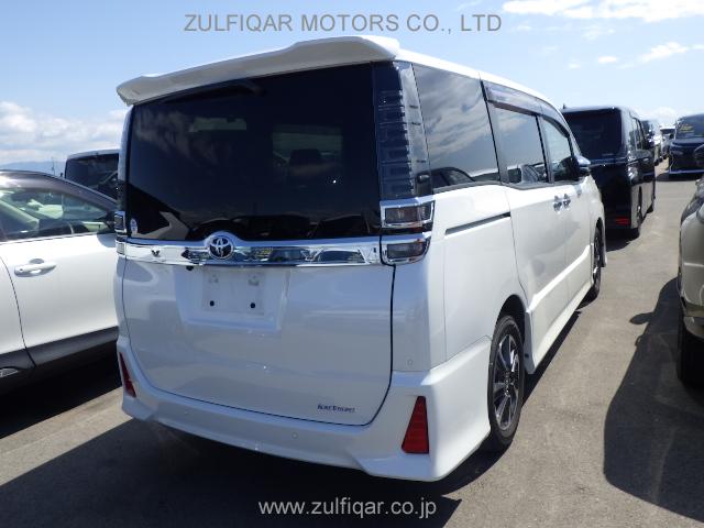 TOYOTA VOXY 2021 Image 4