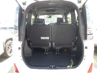 TOYOTA VOXY 2021 Image 10