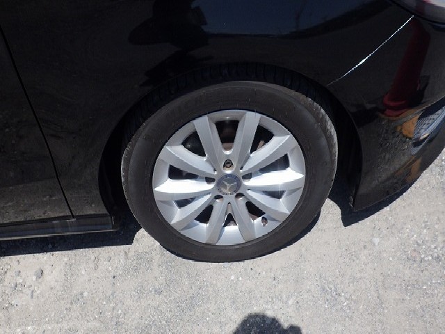 MERCEDES BENZ B CLASS 2015 Image 22