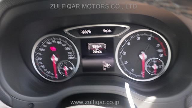MERCEDES BENZ B CLASS 2015 Image 10