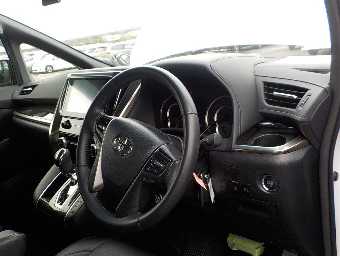 TOYOTA ALPHARD 2022 Image 5