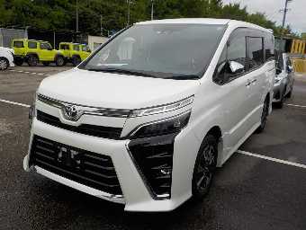 TOYOTA VOXY 2021 Image 2