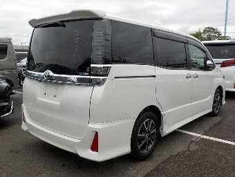 TOYOTA VOXY 2021 Image 3