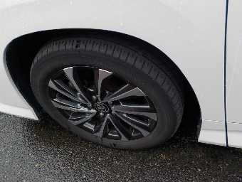TOYOTA VOXY 2023 Image 12