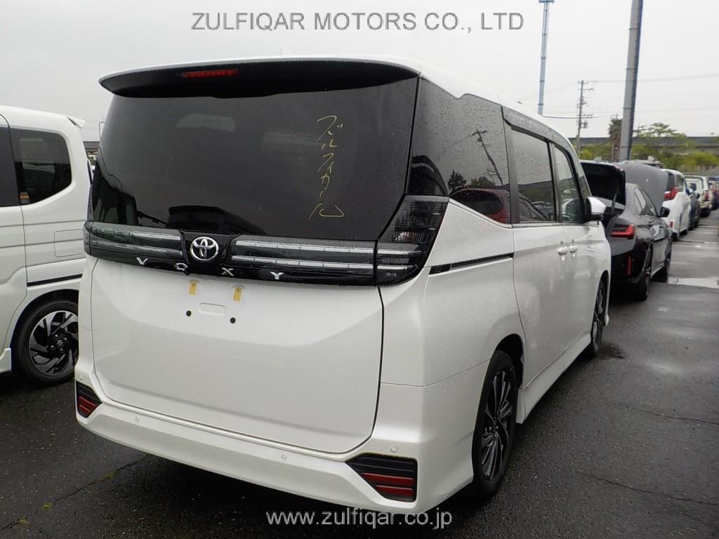 TOYOTA VOXY 2023 Image 3