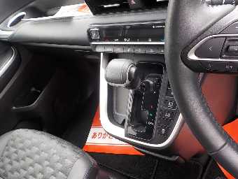 TOYOTA VOXY 2023 Image 7