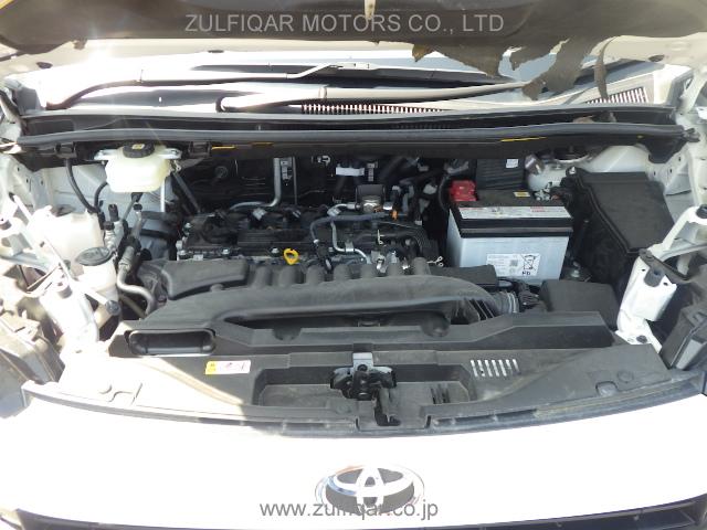 TOYOTA VOXY 2024 Image 12
