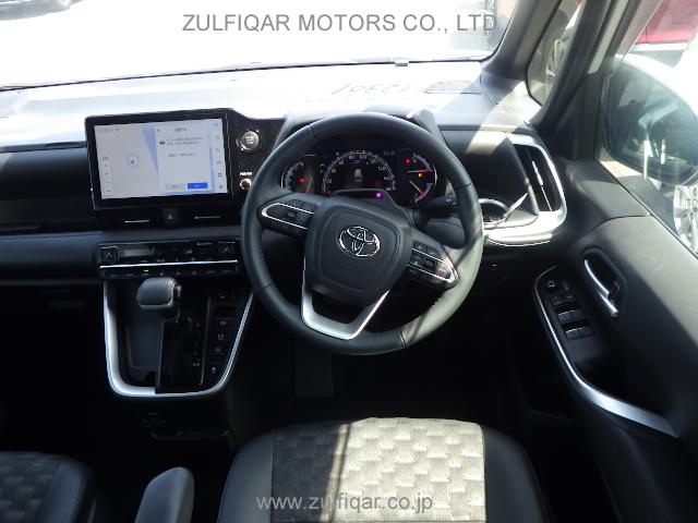 TOYOTA VOXY 2024 Image 5