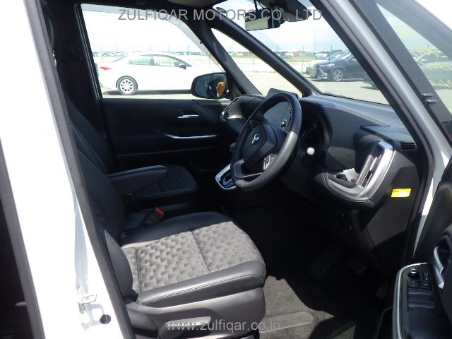 TOYOTA VOXY 2024 Image 7