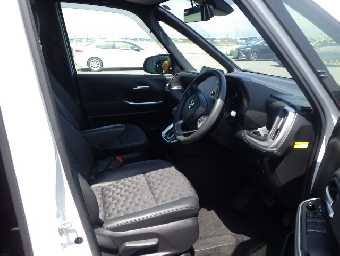 TOYOTA VOXY 2024 Image 7
