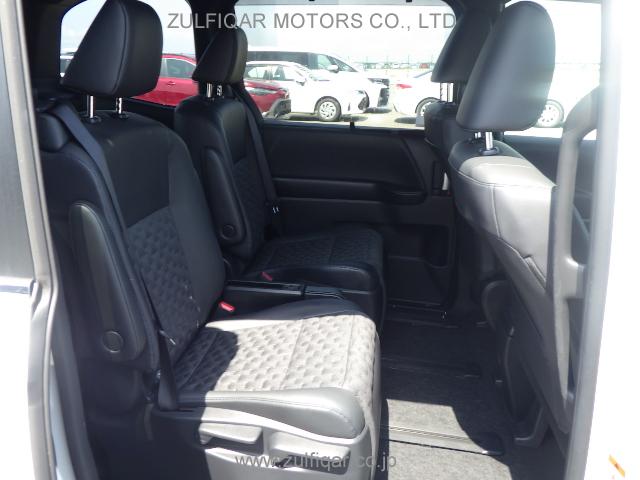 TOYOTA VOXY 2024 Image 8