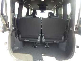 TOYOTA VOXY 2024 Image 10