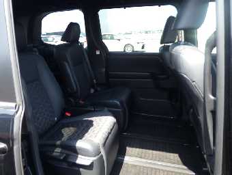 TOYOTA VOXY 2023 Image 8