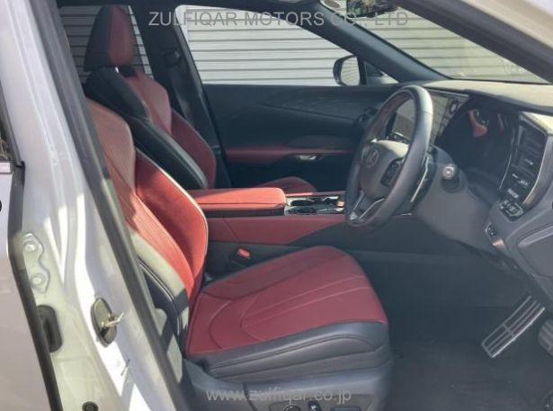 LEXUS RX 2024 Image 4