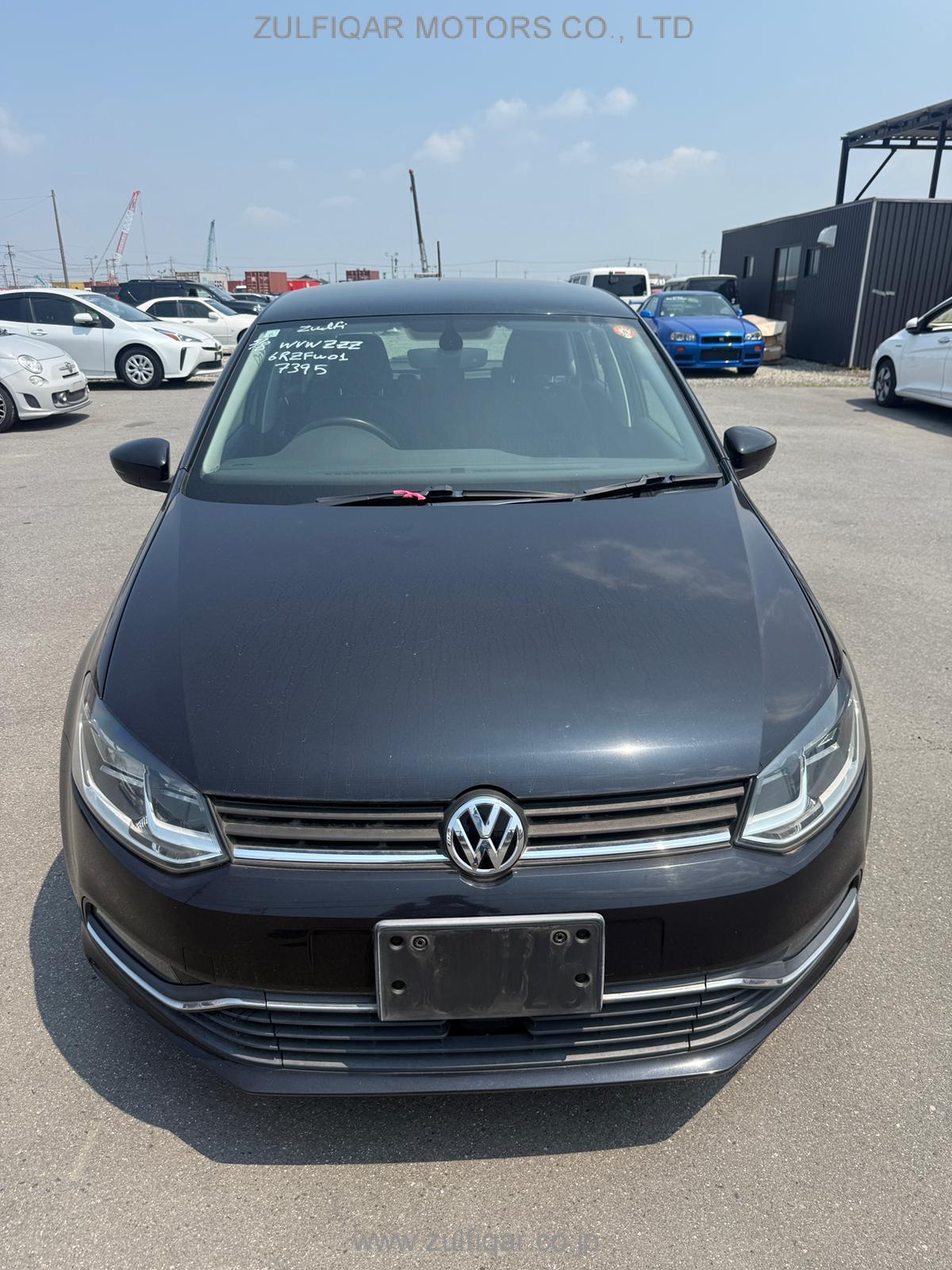 VOLKSWAGEN POLO 2015 Image 2