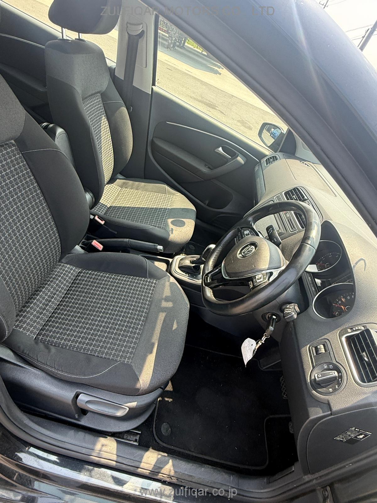 VOLKSWAGEN POLO 2015 Image 5