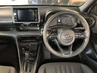 TOYOTA YARIS 2021 Image 6