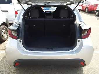 TOYOTA YARIS 2021 Image 11