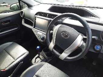 TOYOTA AQUA 2014 Image 7