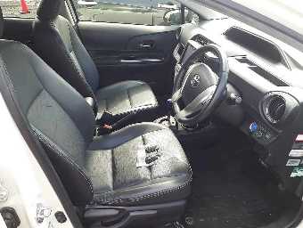 TOYOTA AQUA 2014 Image 8