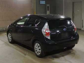 TOYOTA AQUA 2014 Image 4