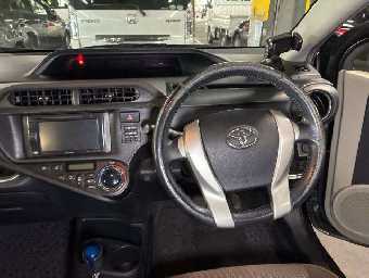 TOYOTA AQUA 2014 Image 6