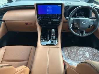 TOYOTA ALPHARD 2025 Image 3