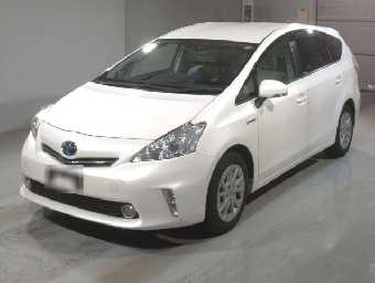 TOYOTA PRIUS ALPHA 2014 Image 1