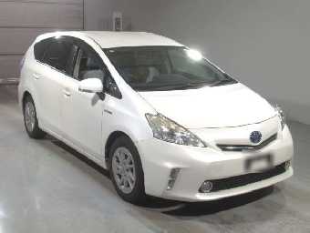 TOYOTA PRIUS ALPHA 2014 Image 3