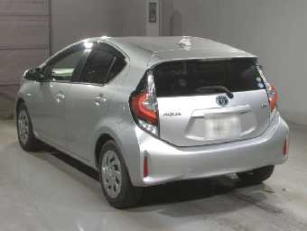 TOYOTA AQUA 2017 Image 4