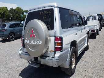 MITSUBISHI PAJERO 1999 Image 4