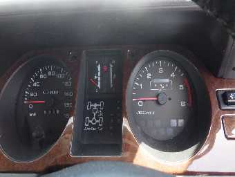 MITSUBISHI PAJERO 1999 Image 8