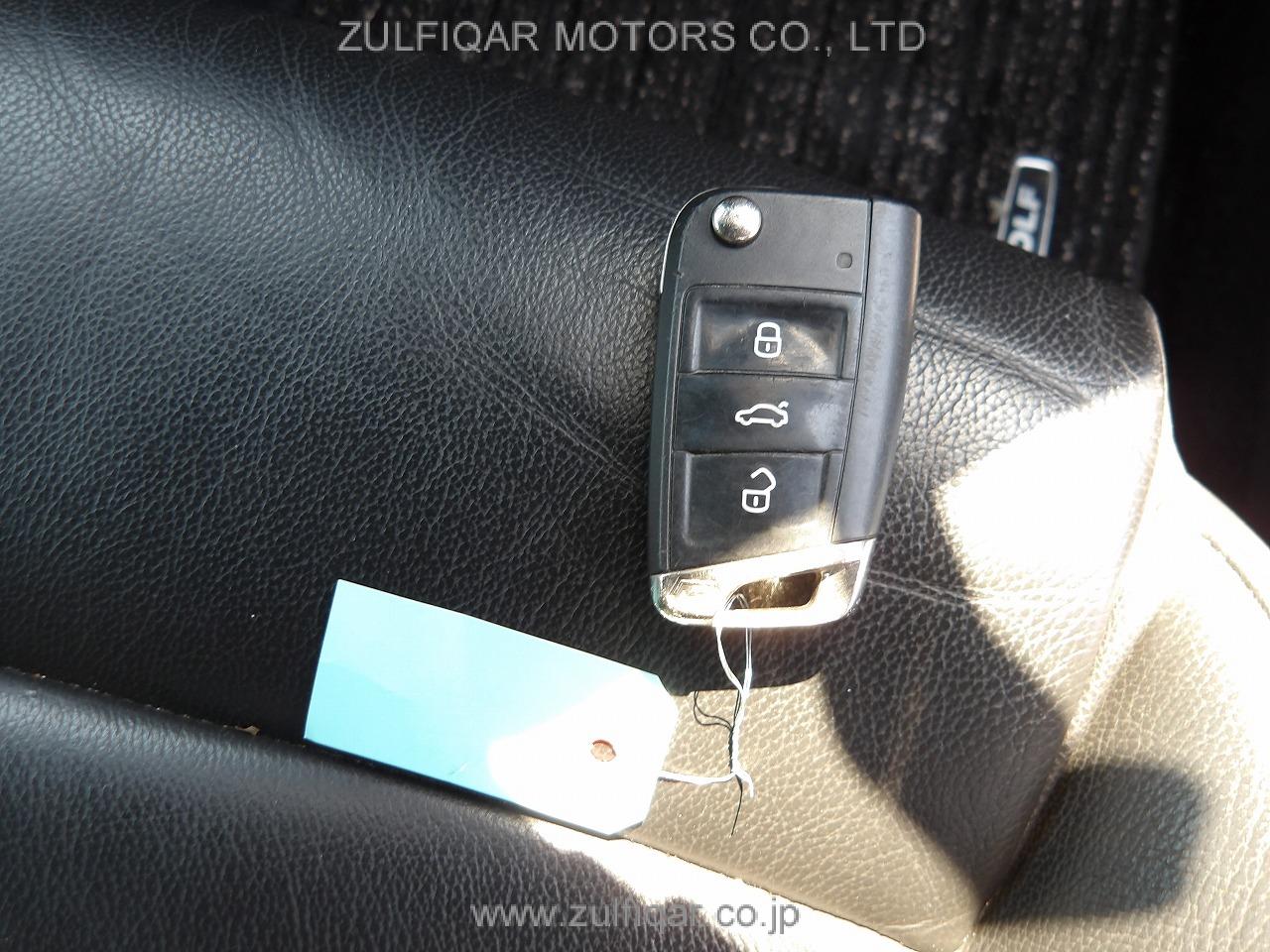 VOLKSWAGEN GOLF R 2015 Image 12