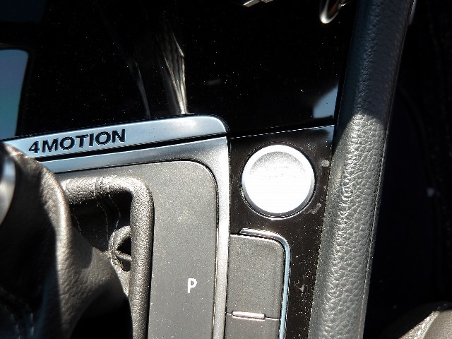 VOLKSWAGEN GOLF R 2015 Image 19