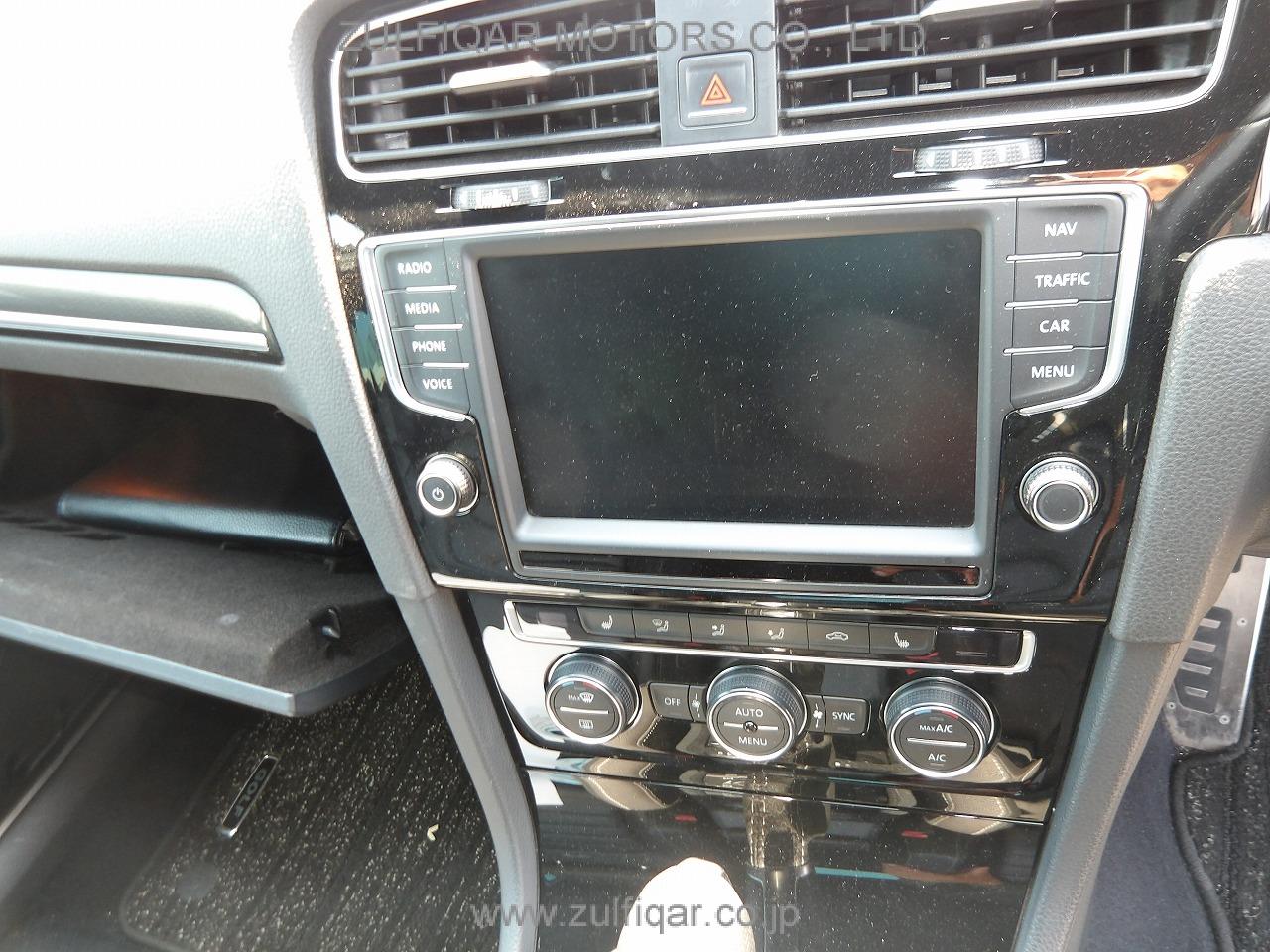VOLKSWAGEN GOLF R 2015 Image 10