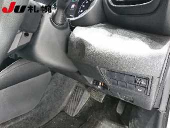 TOYOTA YARIS 2021 Image 4