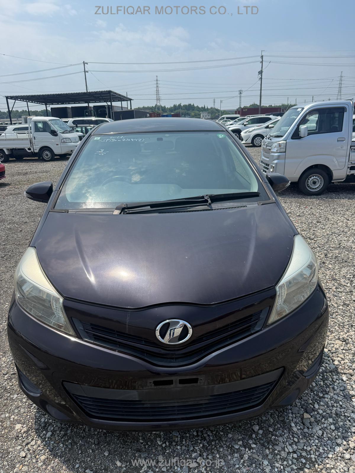 TOYOTA VITZ 2014 Image 2