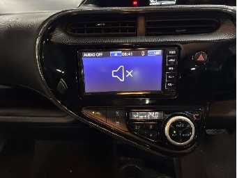 TOYOTA AQUA 2021 Image 11