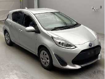 TOYOTA AQUA 2021 Image 3