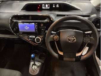 TOYOTA AQUA 2021 Image 9