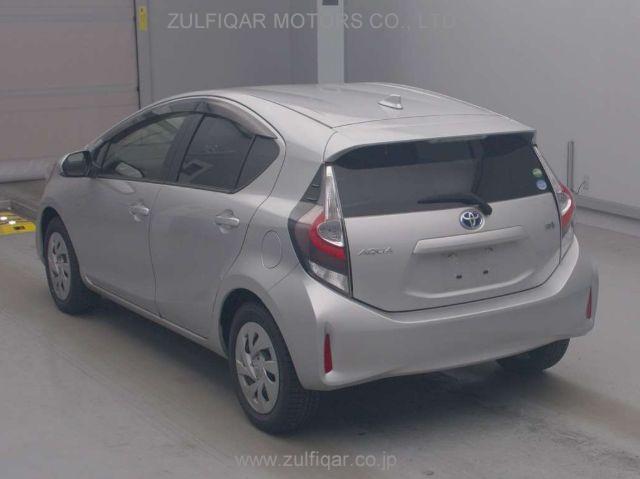 TOYOTA AQUA 2021 Image 4