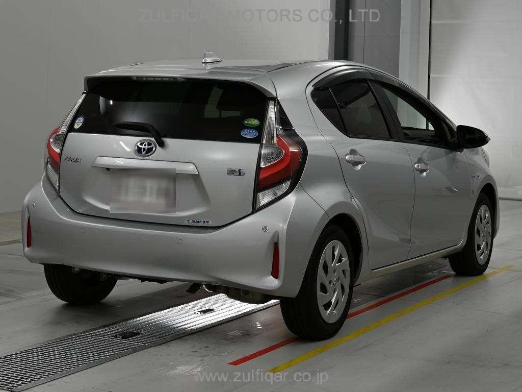 TOYOTA AQUA 2019 Image 2
