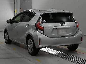 TOYOTA AQUA 2019 Image 6