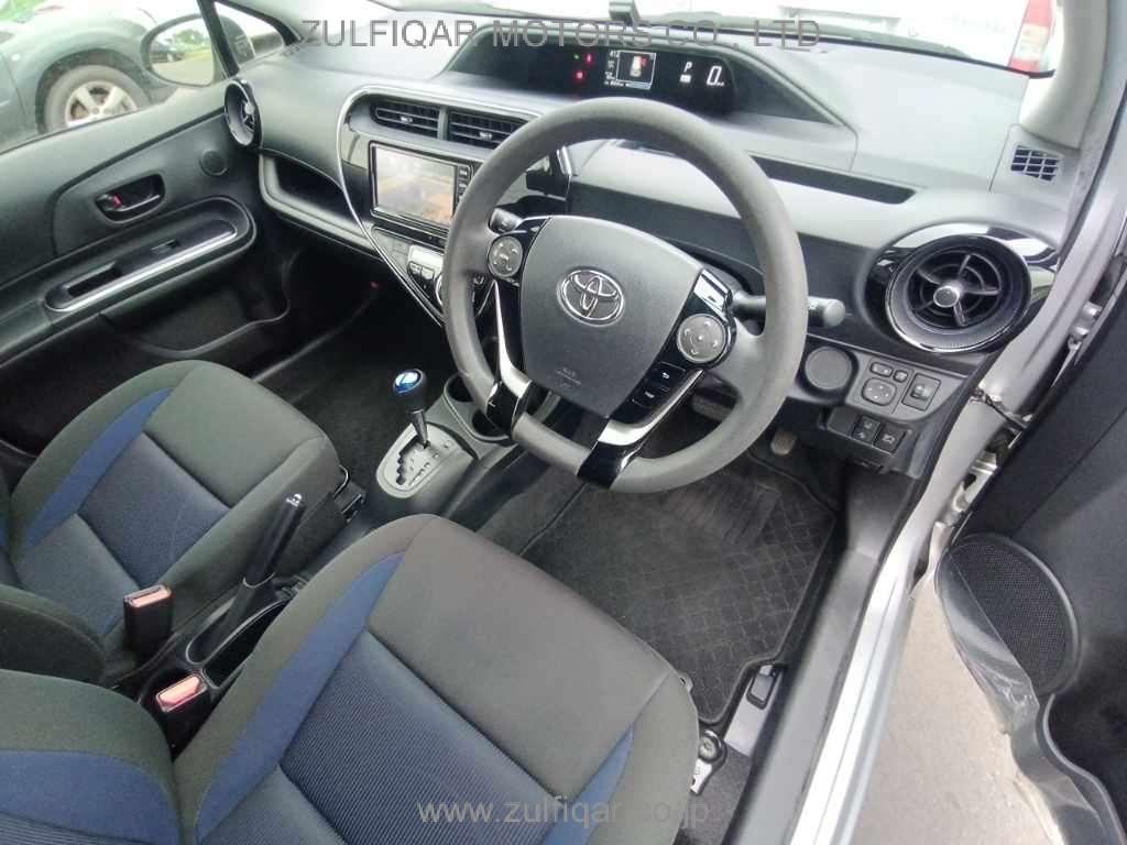 TOYOTA AQUA 2019 Image 9